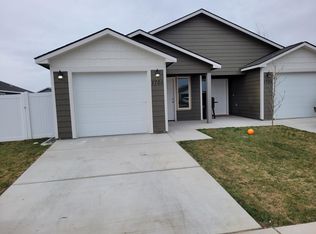 190 SE 8th Ct #A & B, Irrigon, OR 97844