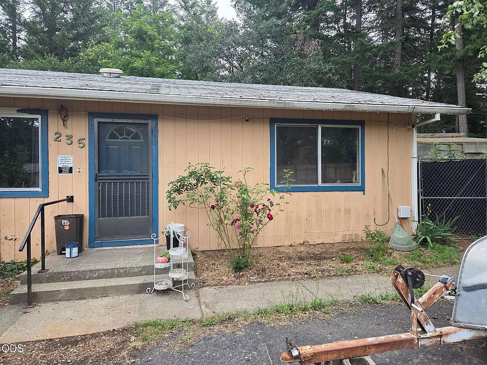 1st image of 235 Shadowbrook Dr