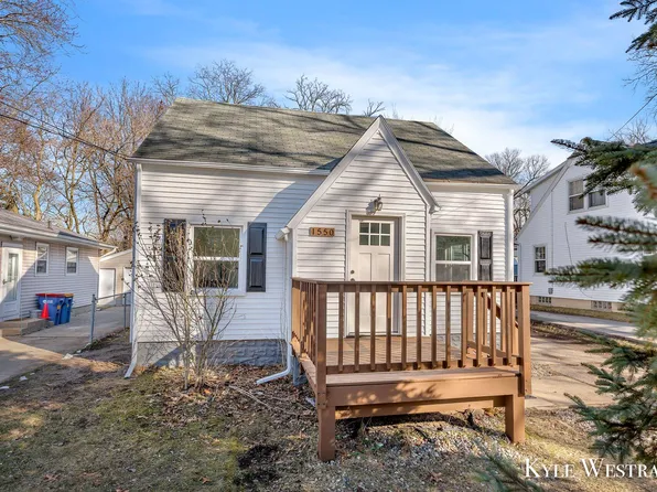1550 Covell Ave NW, Grand Rapids, MI 49504