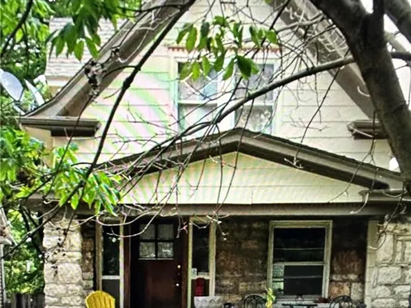 4217 Holly St, Kansas City, MO 64111