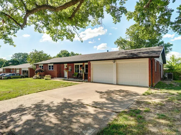 624 Oak Lane, Mt Vernon, MO 65712