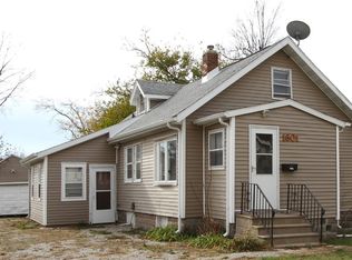 1601 34th St NE, Cedar Rapids, IA 52402