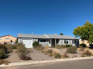 663 Orchid Dr SW, Rio Rancho, NM 87124