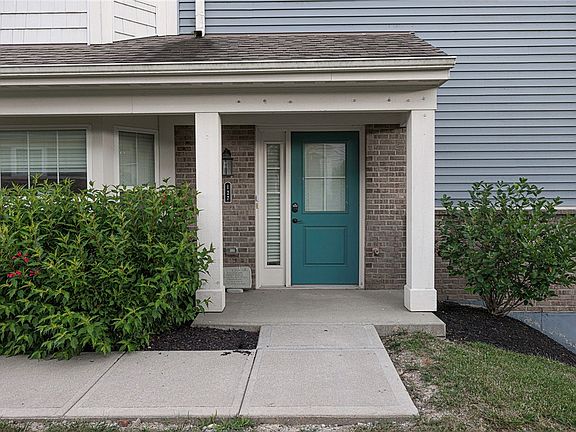 3rd image of 127 Rippling Brook Ln