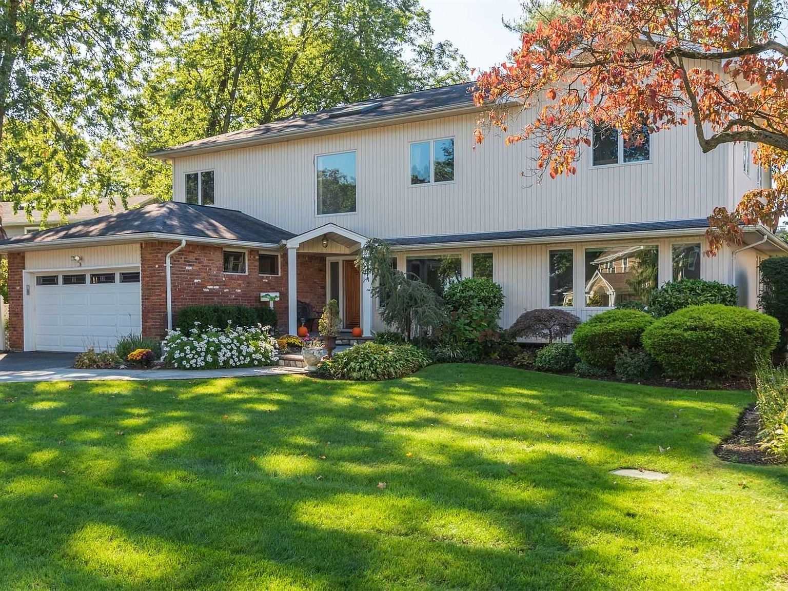 24 Holly Ln, Jericho, NY 11753 Zillow