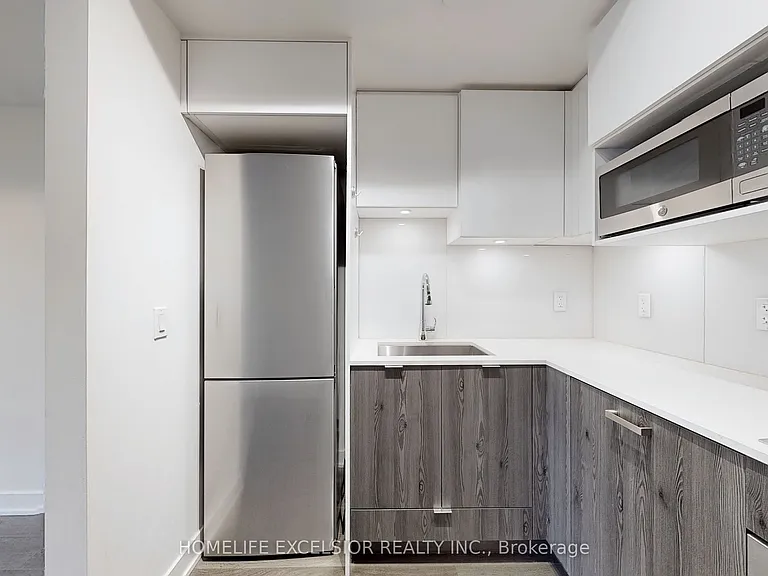 195 Redpath Ave #914 — Photo 20