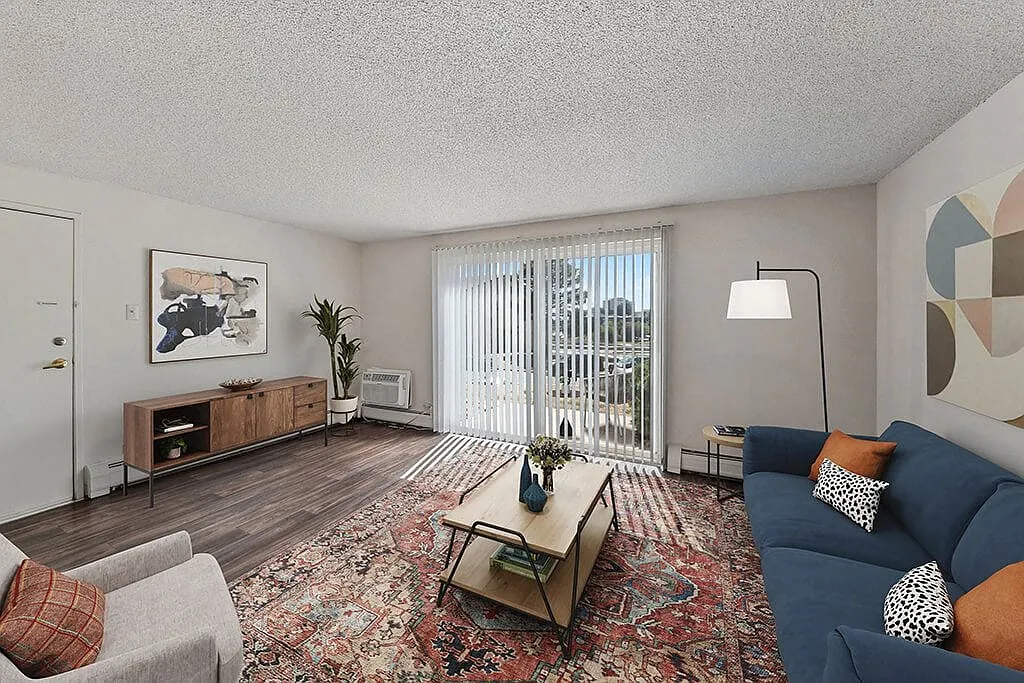 Ridgemoor Apartment Homes — Photo 2