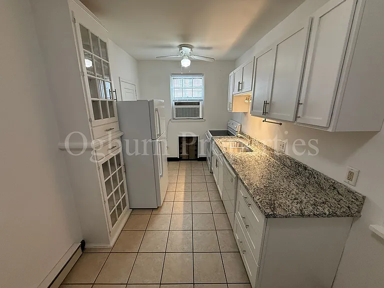 1306-1318 Glade St — Photo 6