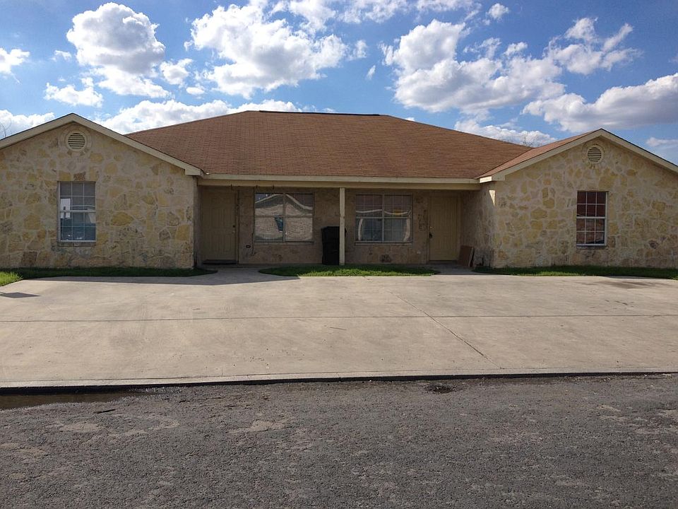 1st image of 7629 Oak Chase