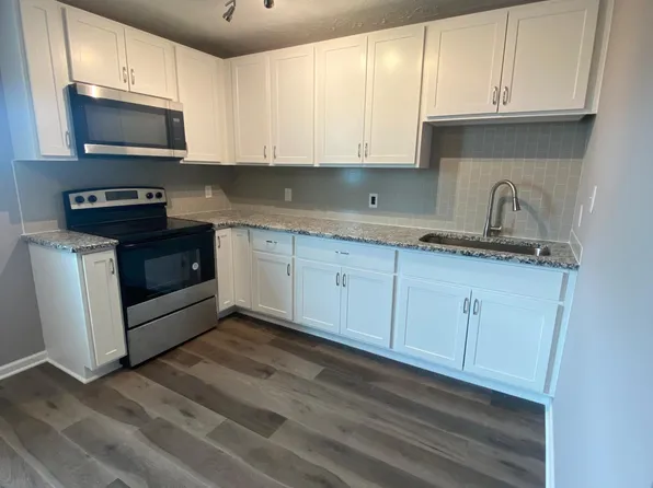 220 Geri Ln APT D, Richmond, KY 40475