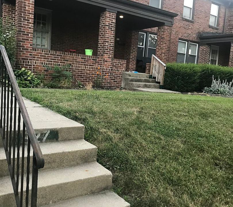 1st image of 829 Northwest Blvd