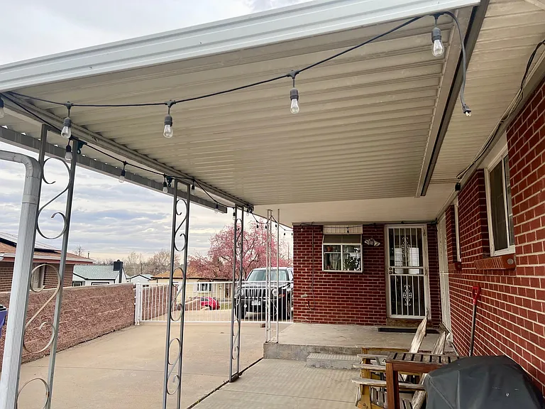 1840 W Center Ave — Photo 5