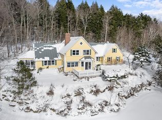 657 White Gates Ln, Stowe, VT 05672