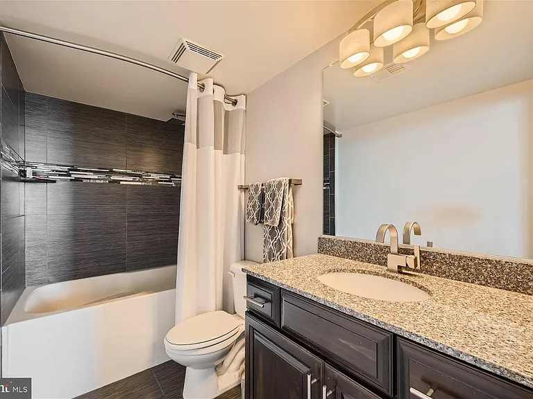414 Water St #2302 — Photo 12
