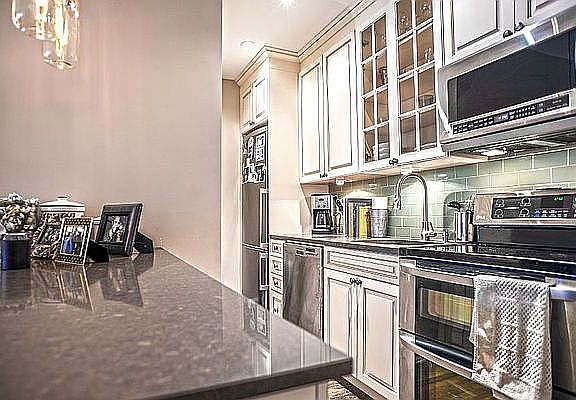 4th image of 235 W 16th St APT 2