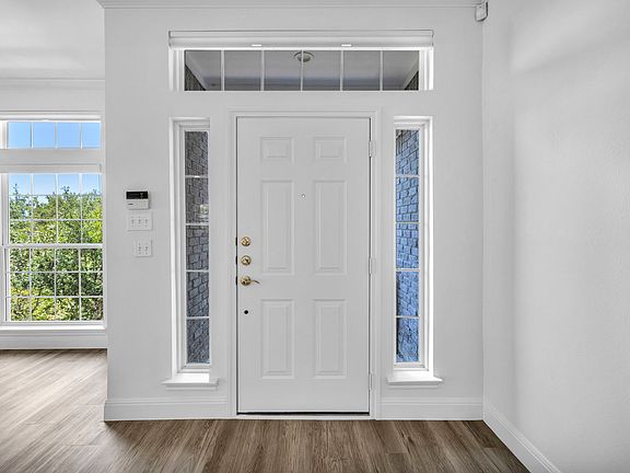 3-web-or-mls-6303-ridgeback-dr_08032023