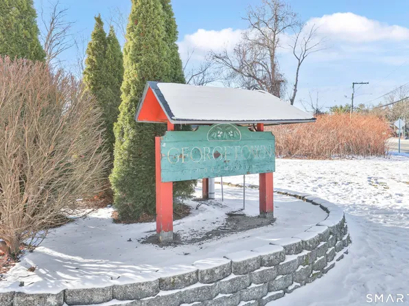 E6 Bradley Circle #6, Enfield, CT 06082