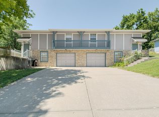 810 NE Barnes Dr APT A, Lees Summit, MO 64086