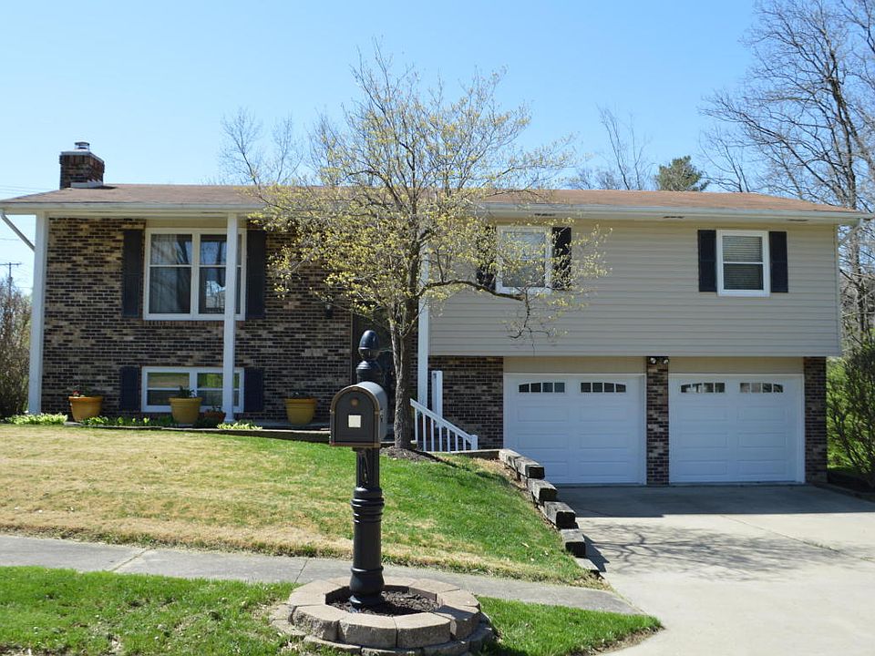 1st image of 823 Oak Lawn Dr