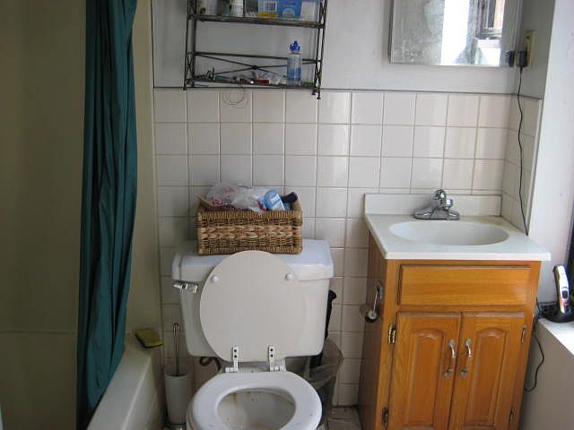 2nd image of 32 Marcy Ave #2