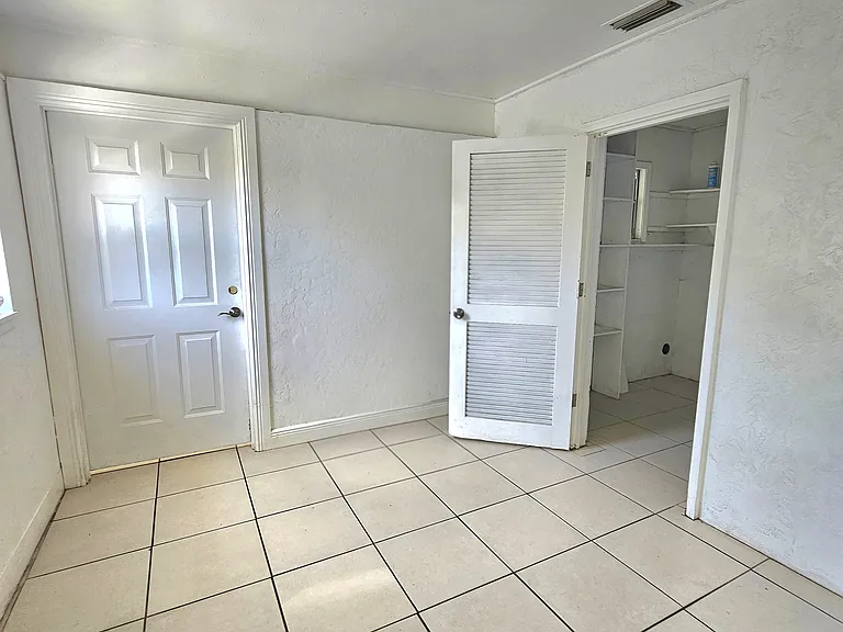 4114 24th St W — Photo 17