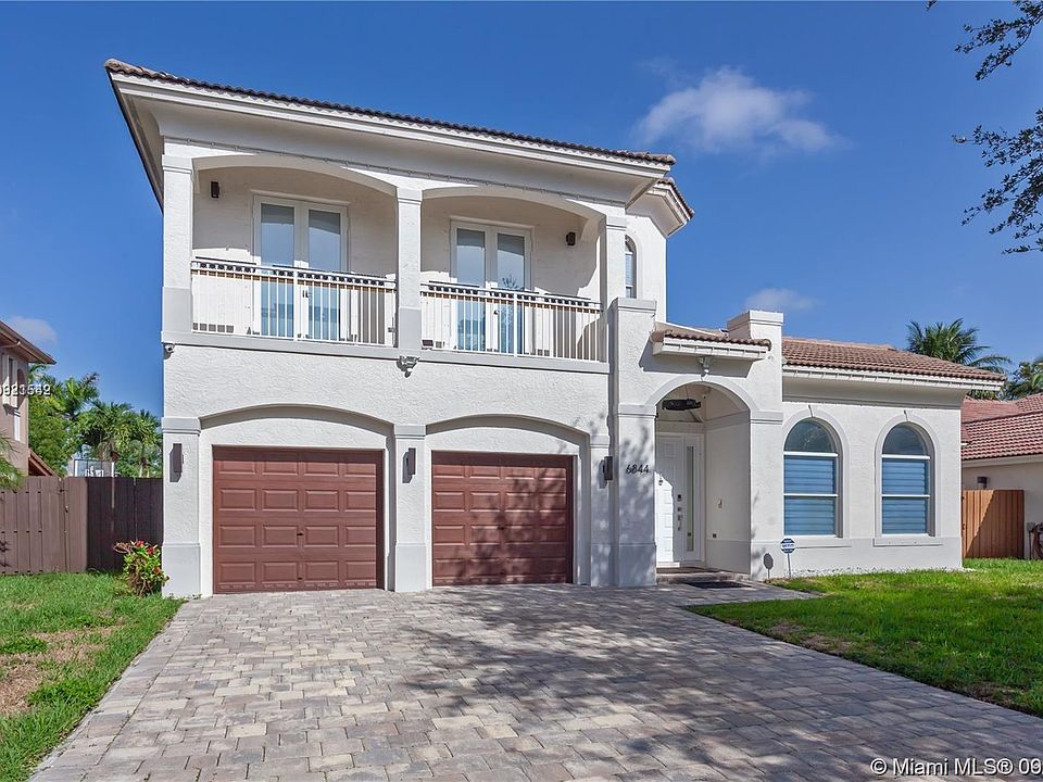 1st image of 6844 NW 113th Pl