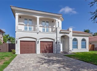 6844 NW 113th Pl, Doral, FL 33178