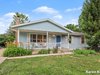 1827 Rowland Ave SE, Kentwood, MI, 49546