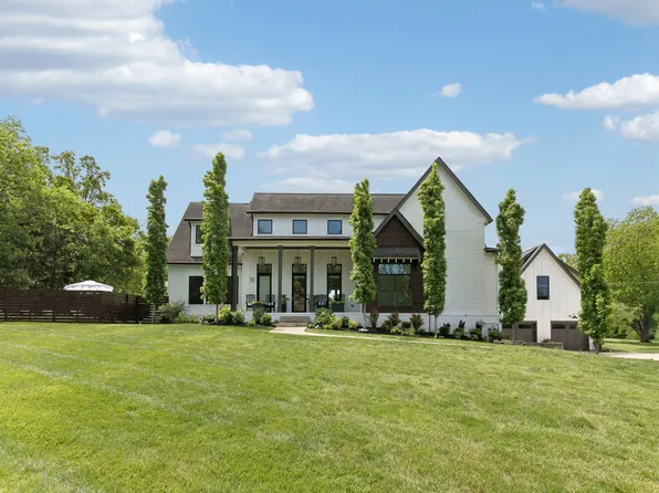 741 Bresslyn Rd, Nashville, TN 37205