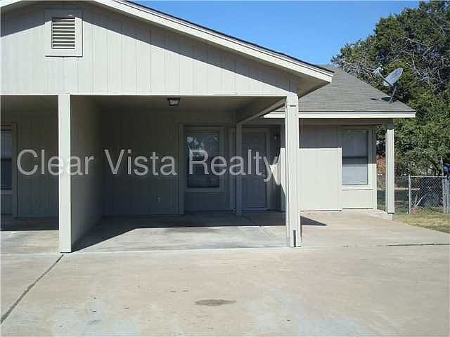 2nd image of 401 E Janis Dr