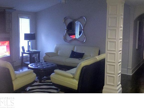 3rd image of 319 Cindy Dr SE