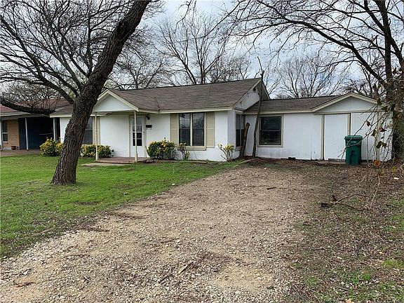 4th image of 2722 Briarwood Ln