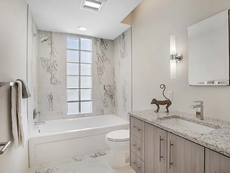 1508 San Patricio Ave SW #1508 SAN PATRICIO AV — Photo 37