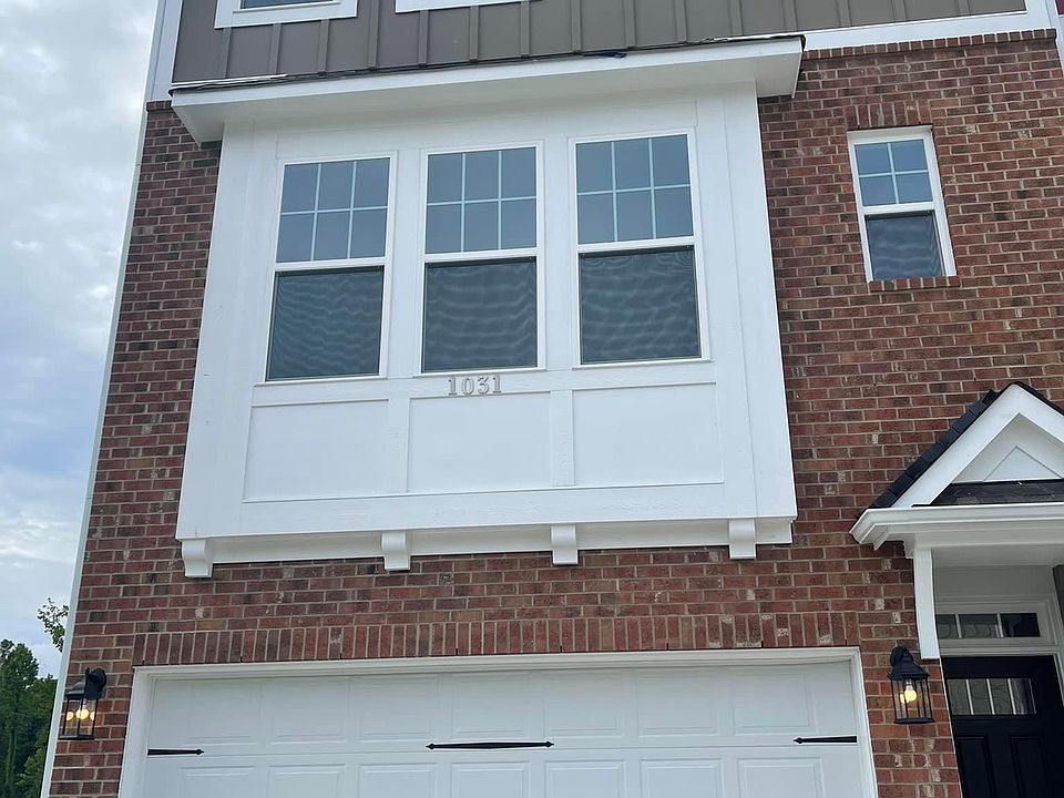 1st image of 1031 Manorhaven Dr