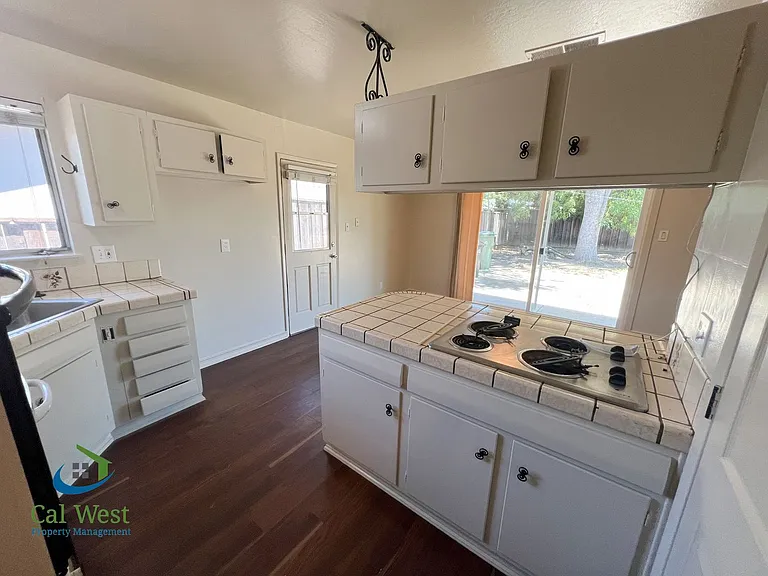 5510 Yale Dr — Photo 11