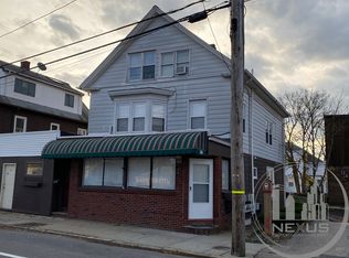 389 Bullocks Point Ave APT 3, Riverside, RI 02915