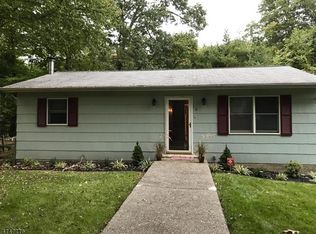 8 Appleseed Rd, Sussex, NJ 07461