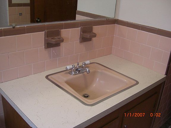 5th image of 21 Whipple Ct #2