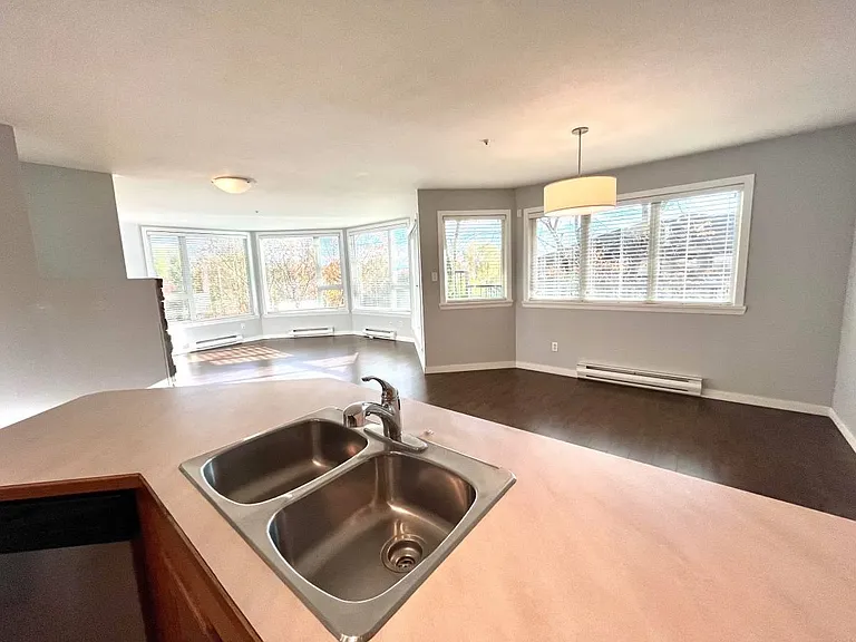 11595 Fraser St — Photo 11