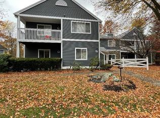 202 Windgate Cir #F, Monroe, CT 06468