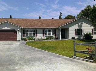 504 Dion Dr, Hubert, NC 28539