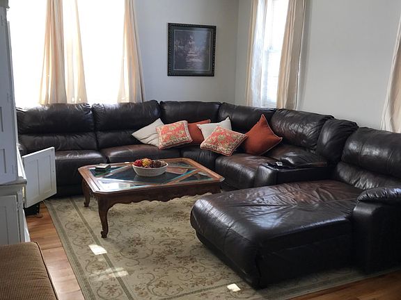 Unit faces south, so sunlight fills the space all day.