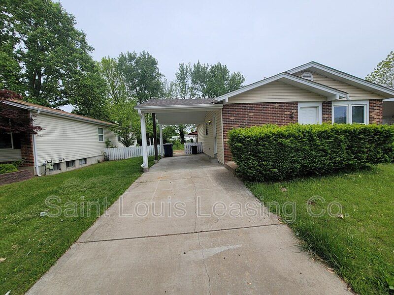 1st image of 1649 Boardwalk Ave