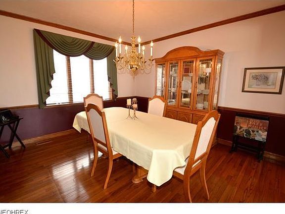 4th image of 340 Countryside Dr