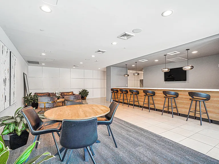 1250 S Miami Ave #812 — Photo 40