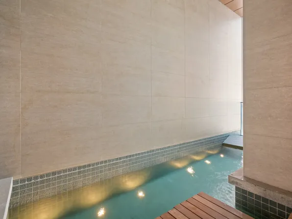 522 West 29th Street image 12 of 20