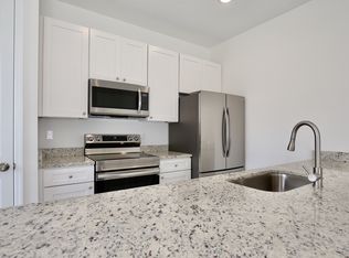 1701 E Orange Ave #201, Eustis, FL 32726