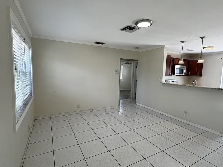 2905 Buckley Ave #1 — Photo 2