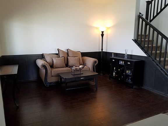 2nd image of 285 Fonzie Ave