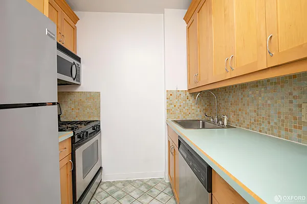 Sold by Oxford Property Group | media 11
